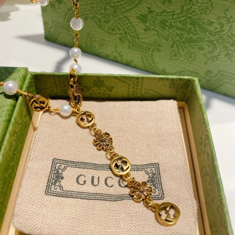 Unisex Gucci Necklaces 243136