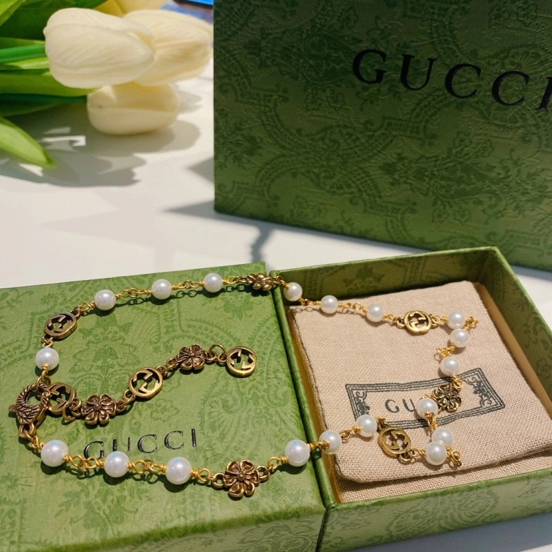 Unisex Gucci Necklaces 243136