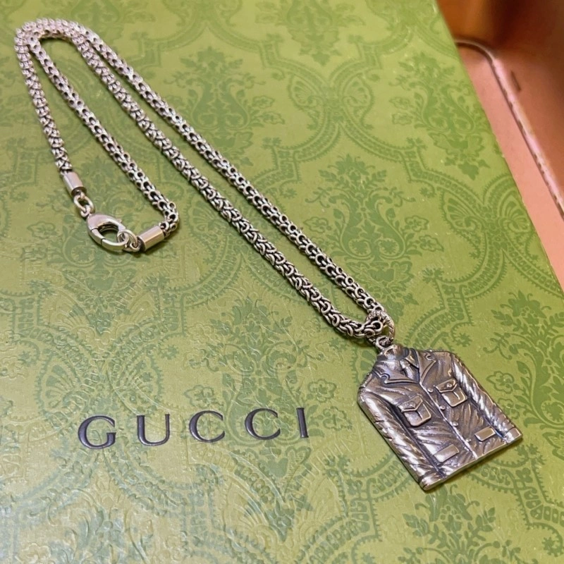 EyeCatching Gucci Necklaces 243122