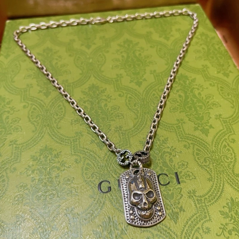 Sleek Gucci Necklaces 243119