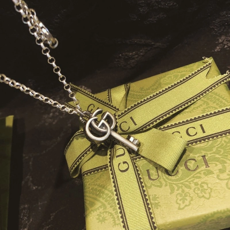 FlexibleFit Gucci Necklaces 243113