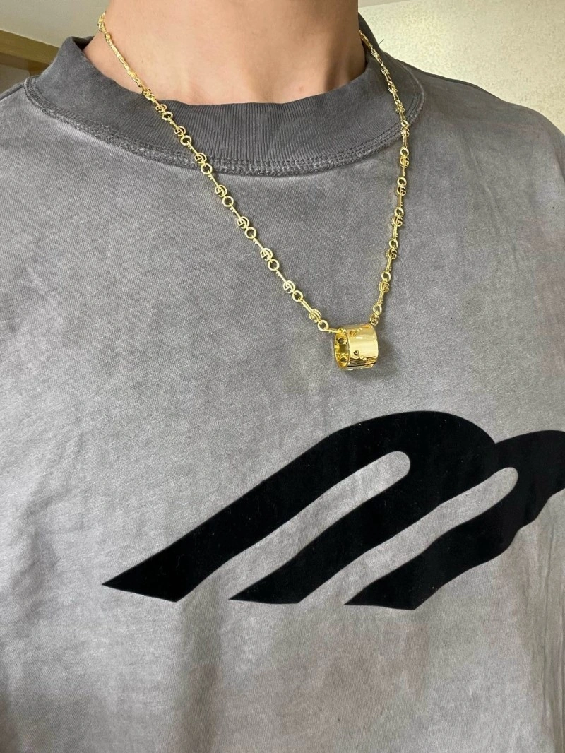 Sporty Gucci Necklaces 243063