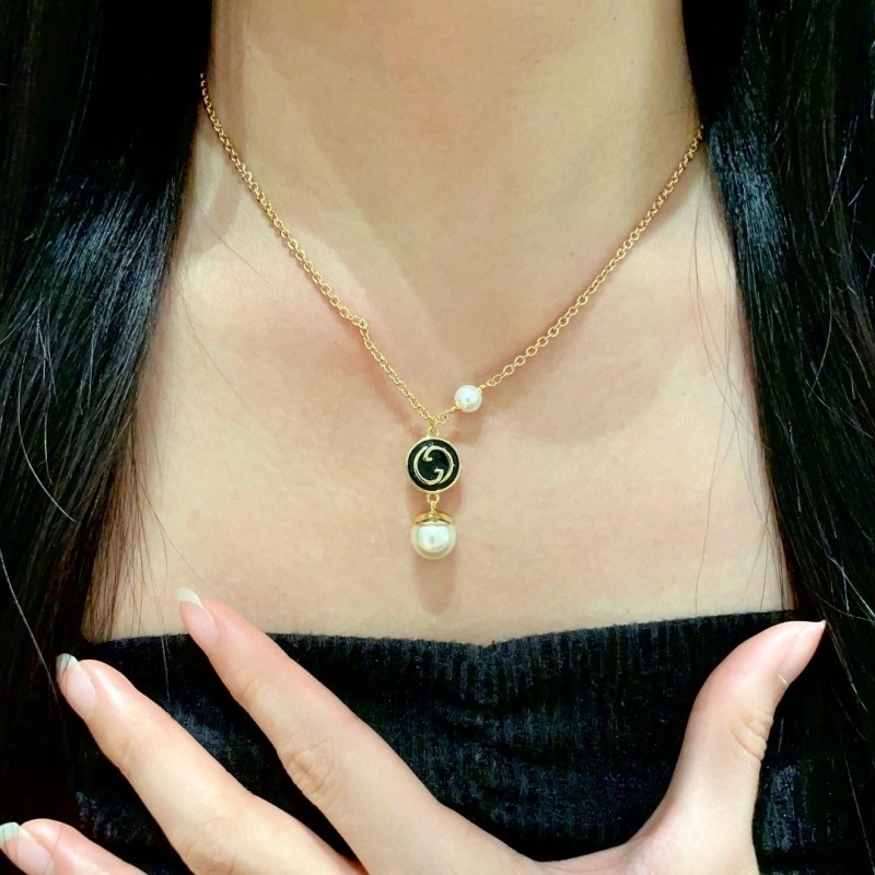 Gucci Necklaces Trendy 243051