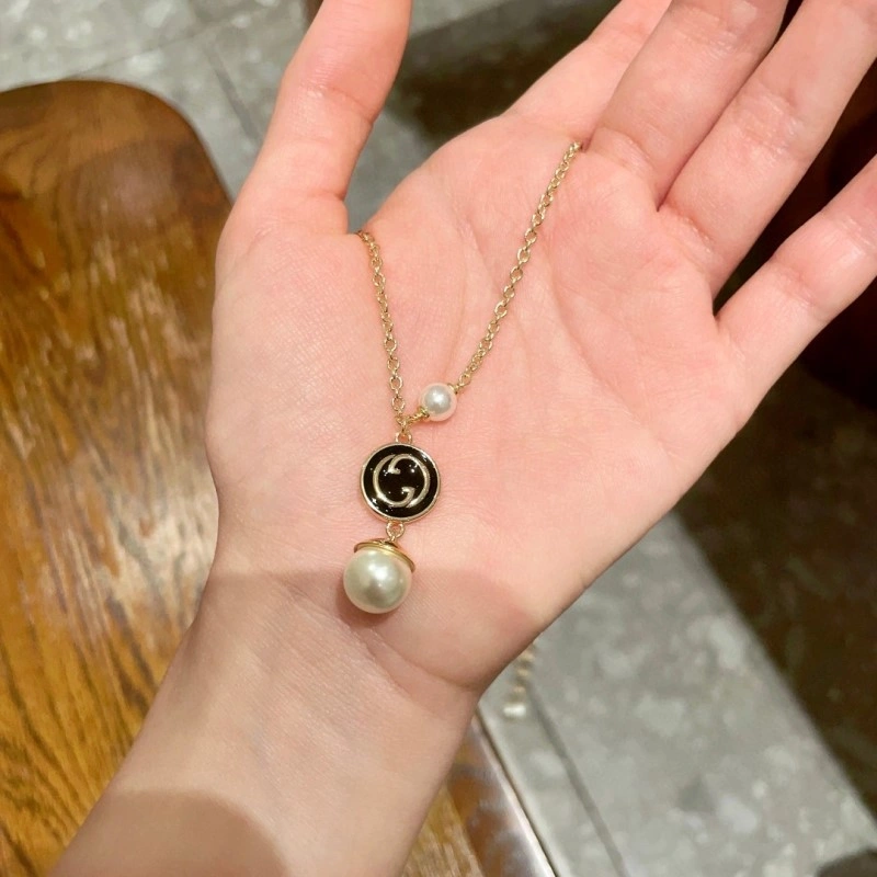 Gucci Necklaces Trendy 243051