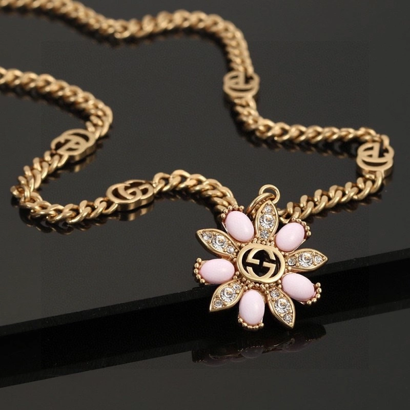 Trendy Gucci Necklaces 243060
