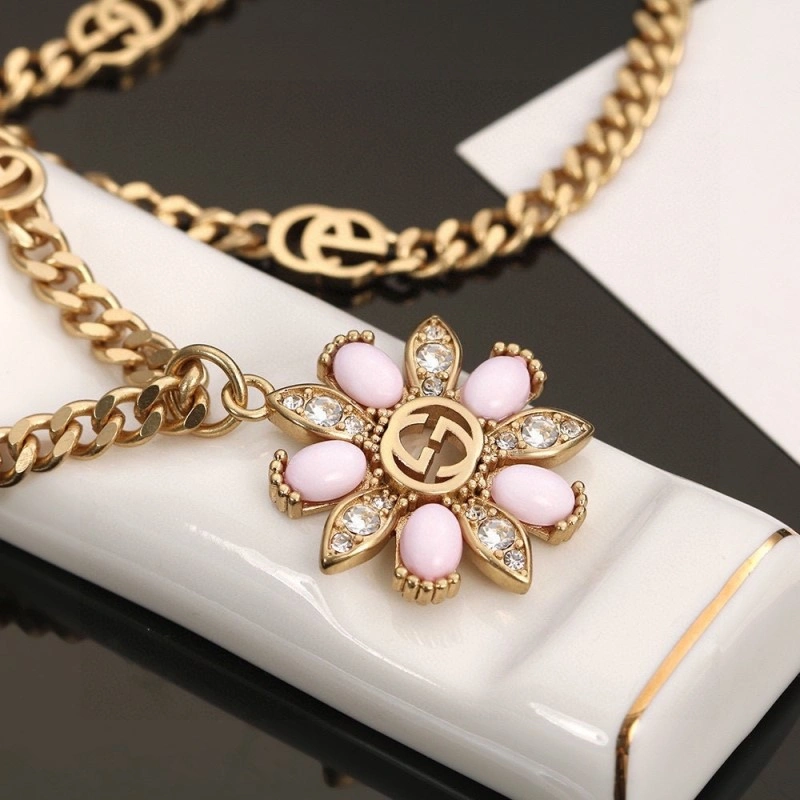 Trendy Gucci Necklaces 243060