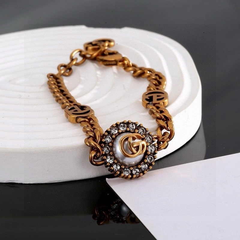 Gucci Necklaces Elegant 243045