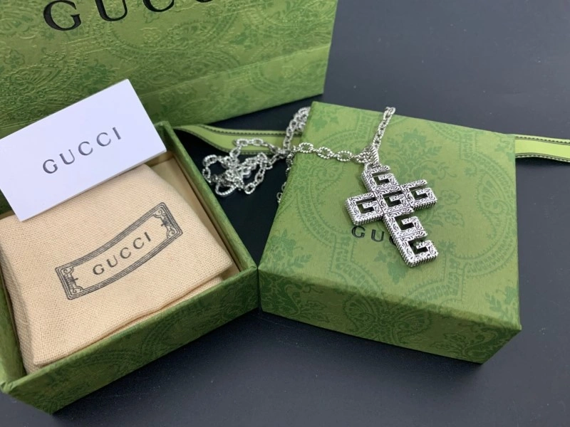 Thermal Gucci Necklaces 243061