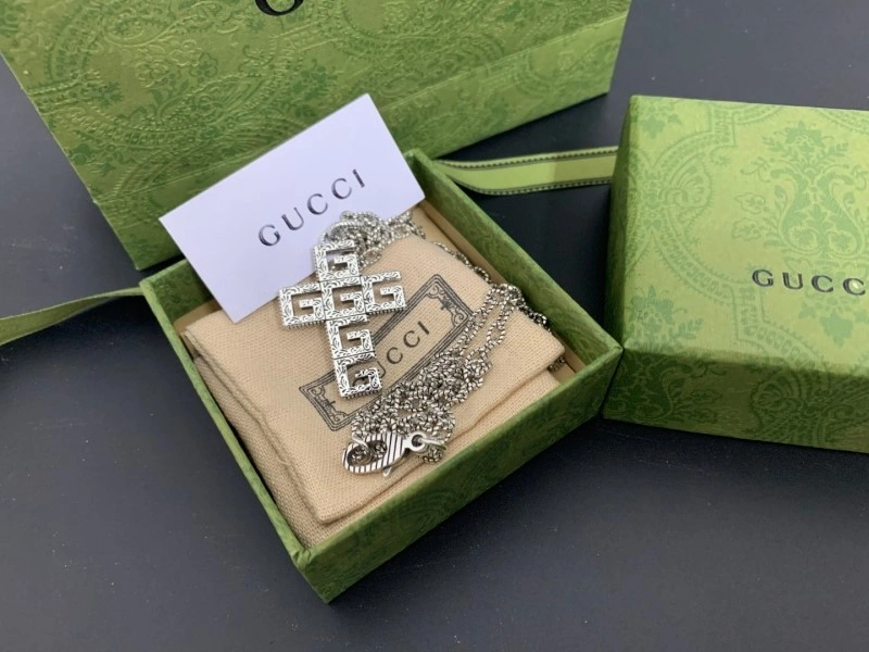 Thermal Gucci Necklaces 243061