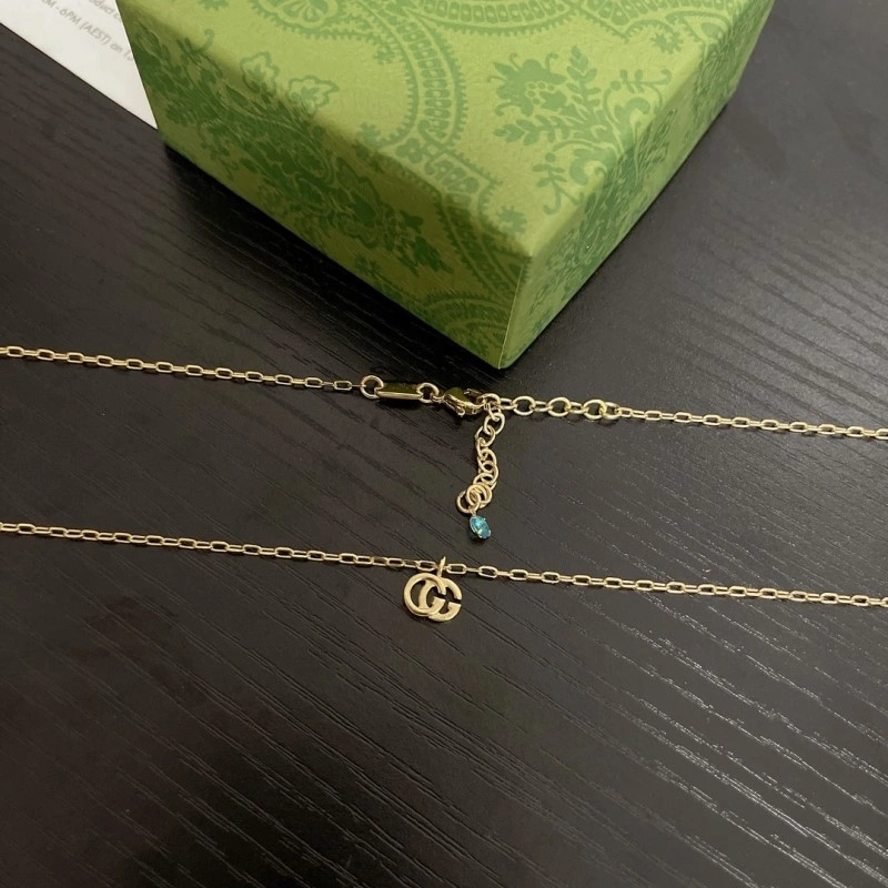Snug Gucci Necklaces 243069
