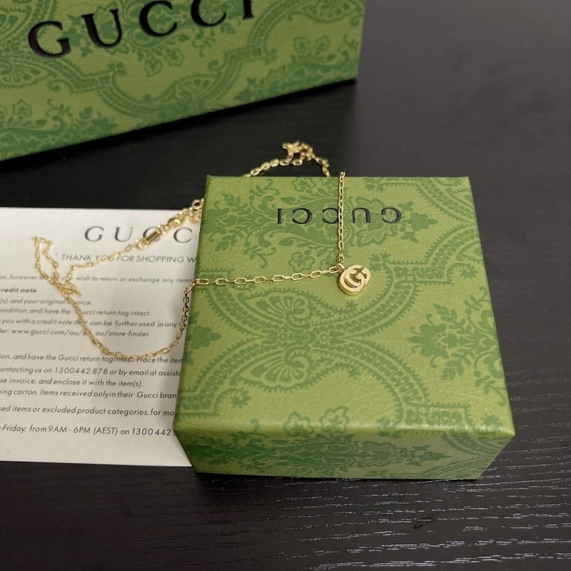 Snug Gucci Necklaces 243069