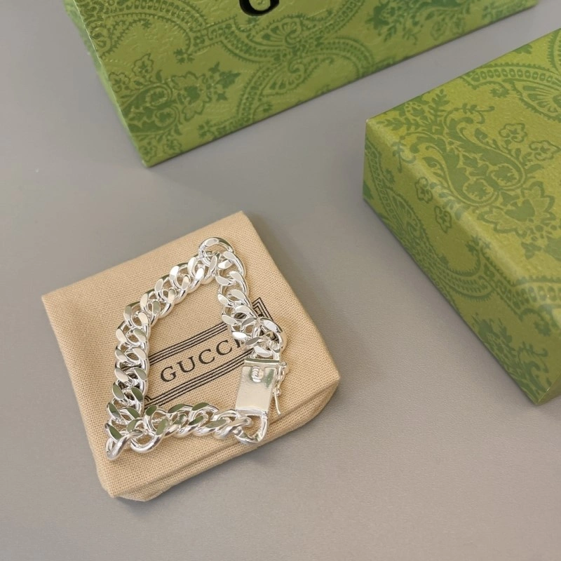 Gucci Necklaces Unisex 243056