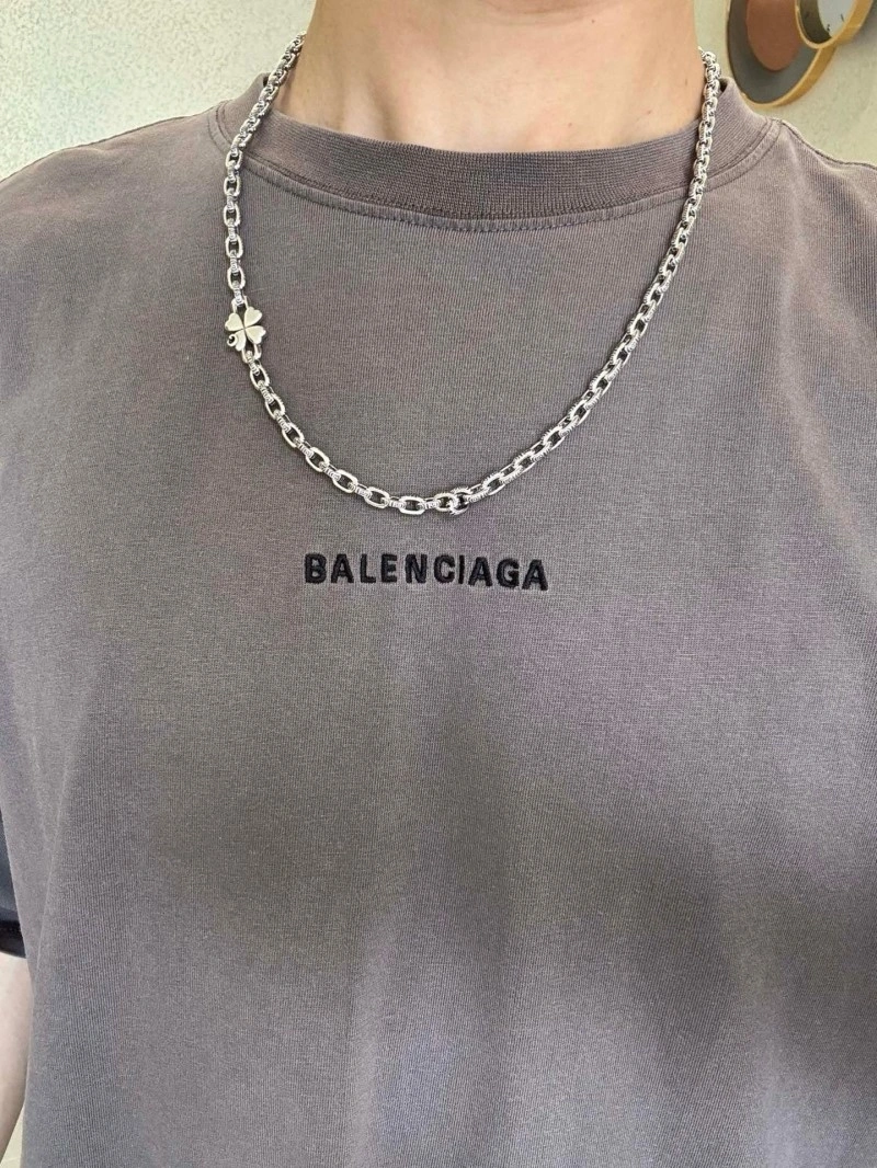 Gucci Necklaces Trendy 243034