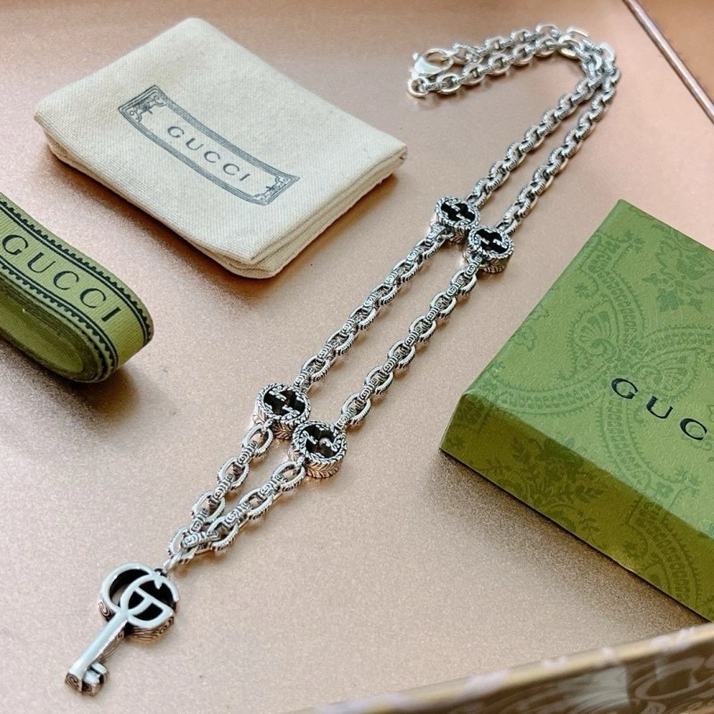 Versatile Gucci Necklaces 243029