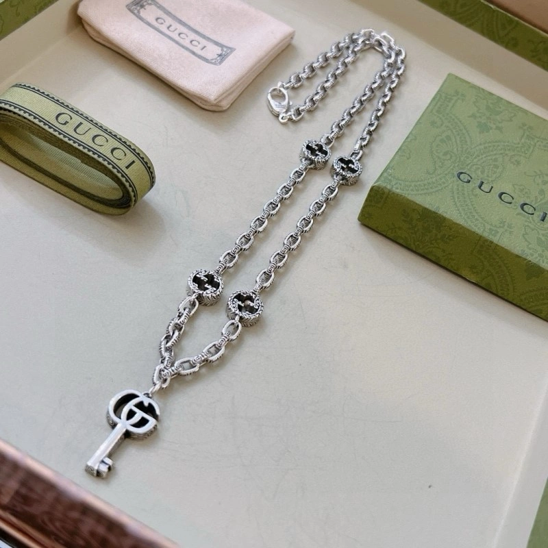 Versatile Gucci Necklaces 243029