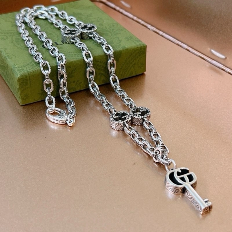 Versatile Gucci Necklaces 243029