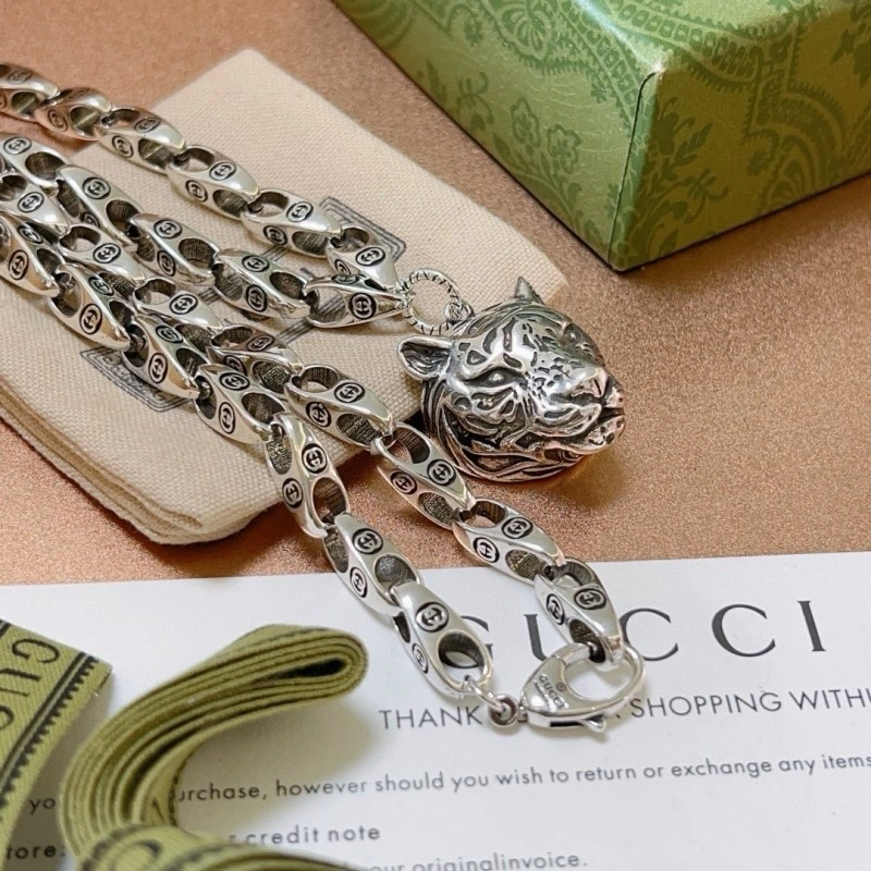 Gucci Necklaces Stylish 243004