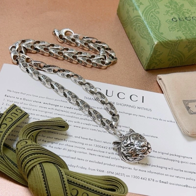 Gucci Necklaces Stylish 243004