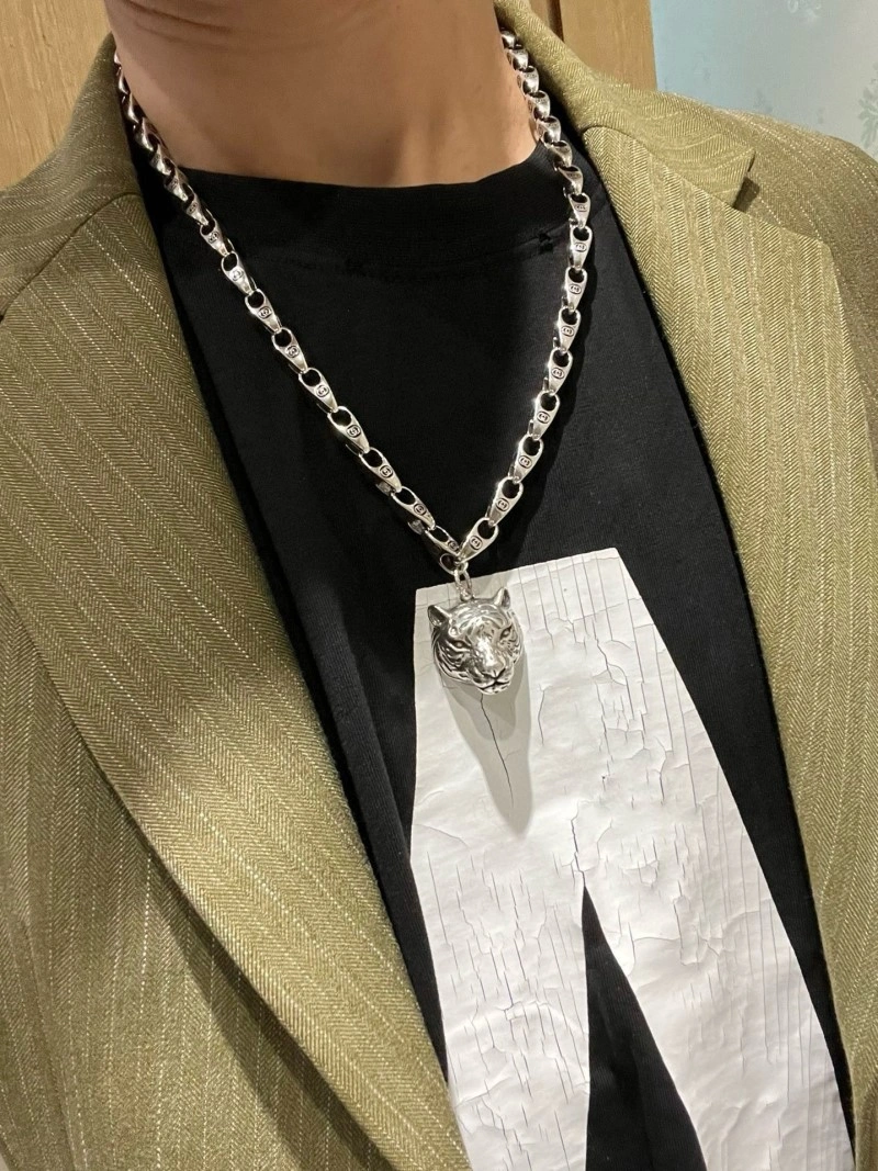 Gucci Necklaces Stylish 243004