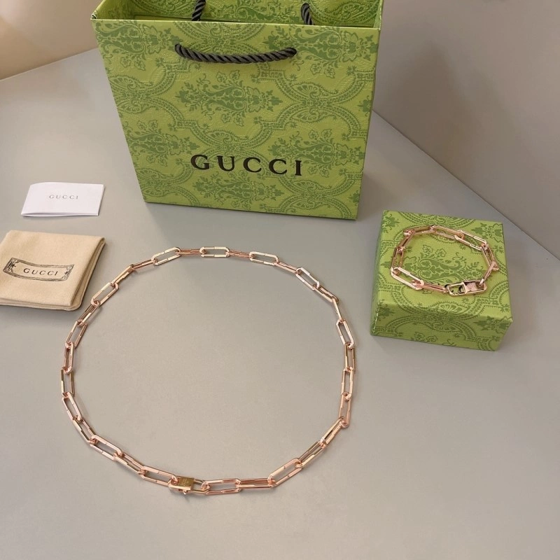 Gucci Necklaces Snug 243021