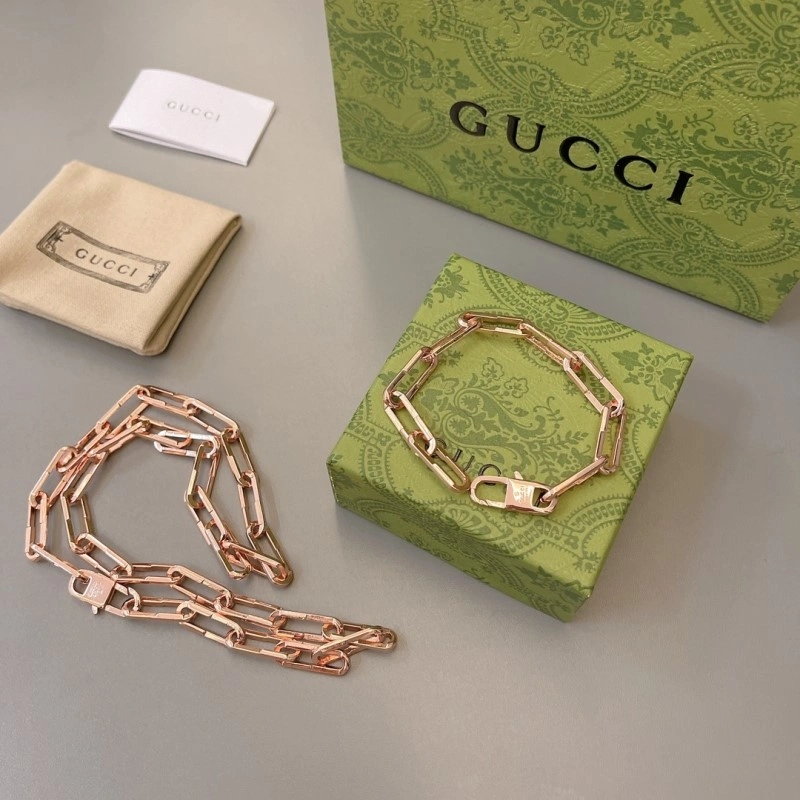 Gucci Necklaces Snug 243021