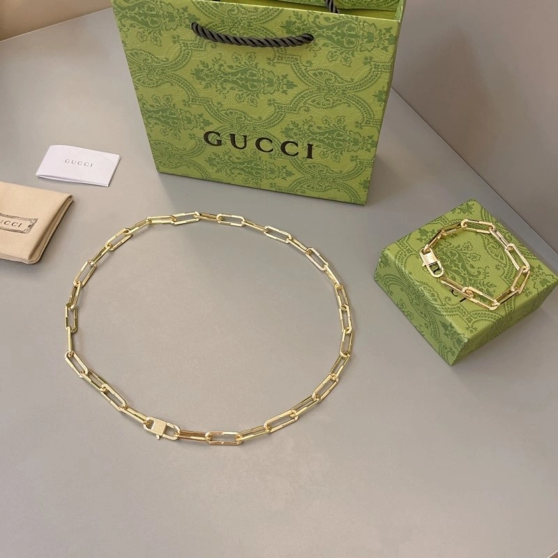 Gucci Necklaces AllSeason 243012