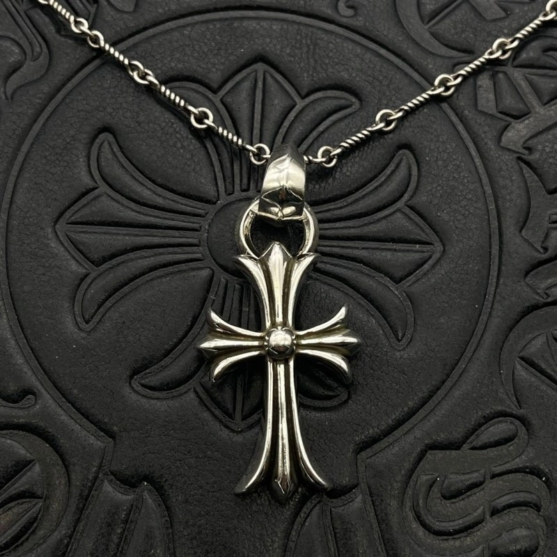 Refined Gucci Necklaces 243000