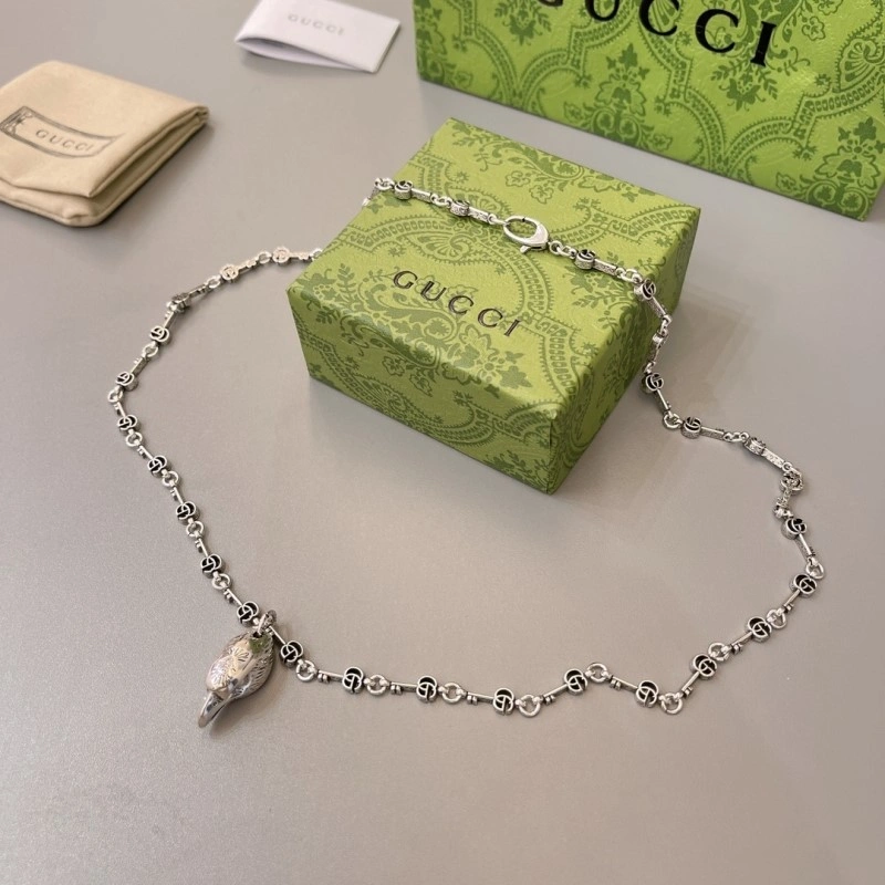 SmoothTexture Gucci Necklaces 242999