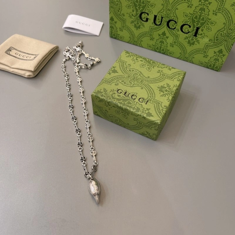 SmoothTexture Gucci Necklaces 242999