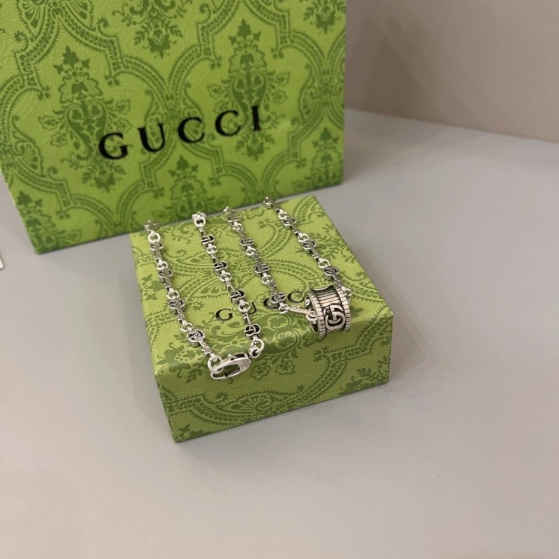 Gucci Necklaces Affordable 242996