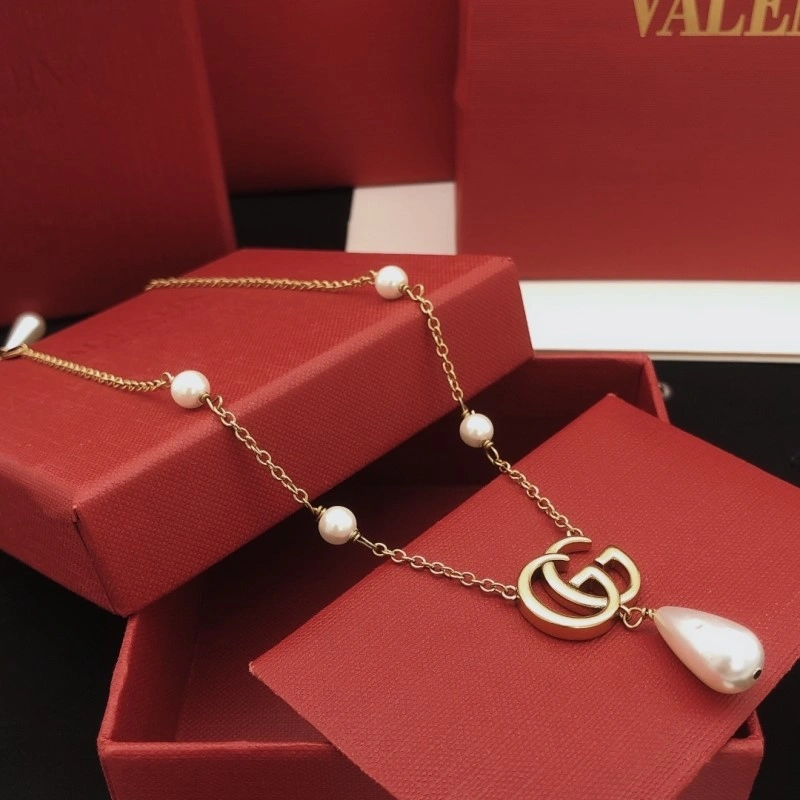 Tailored Gucci Necklaces 242995