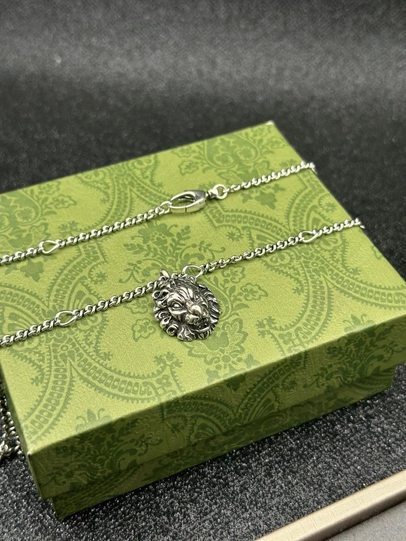 Chic Gucci Necklaces 242963