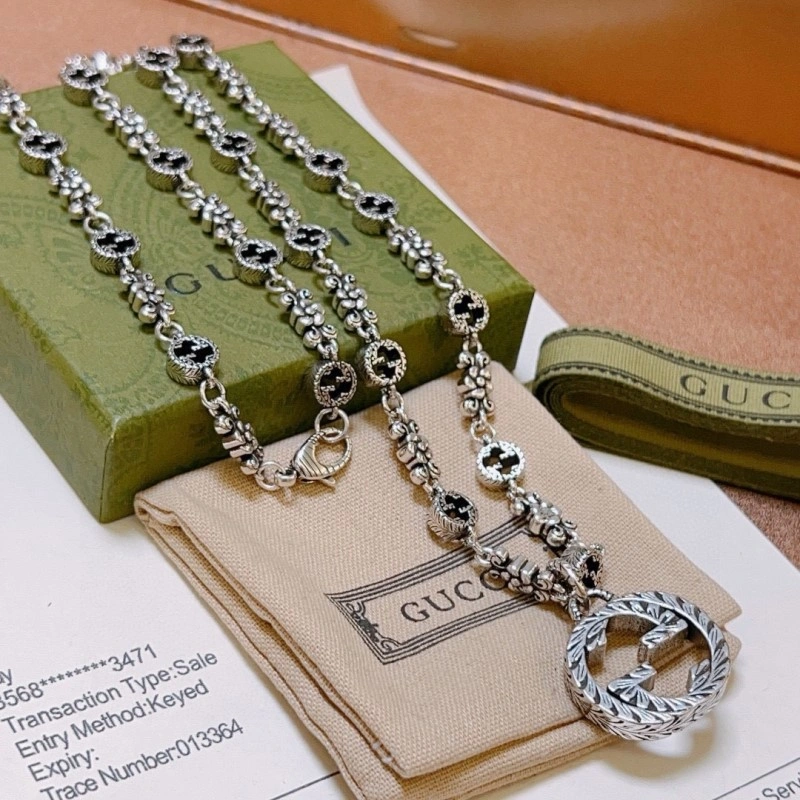 TravelReady Gucci Necklaces 242977