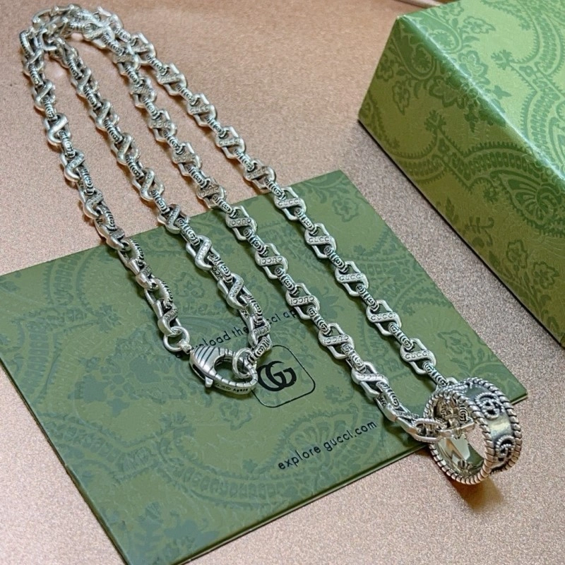 Gucci Necklaces HighQuality 242970