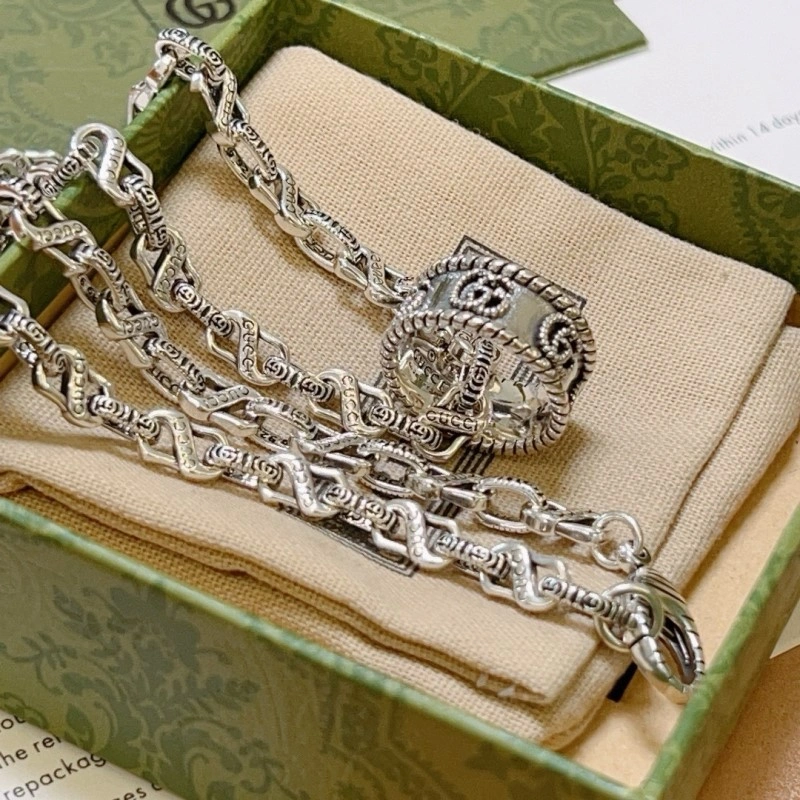 Gucci Necklaces HighQuality 242970