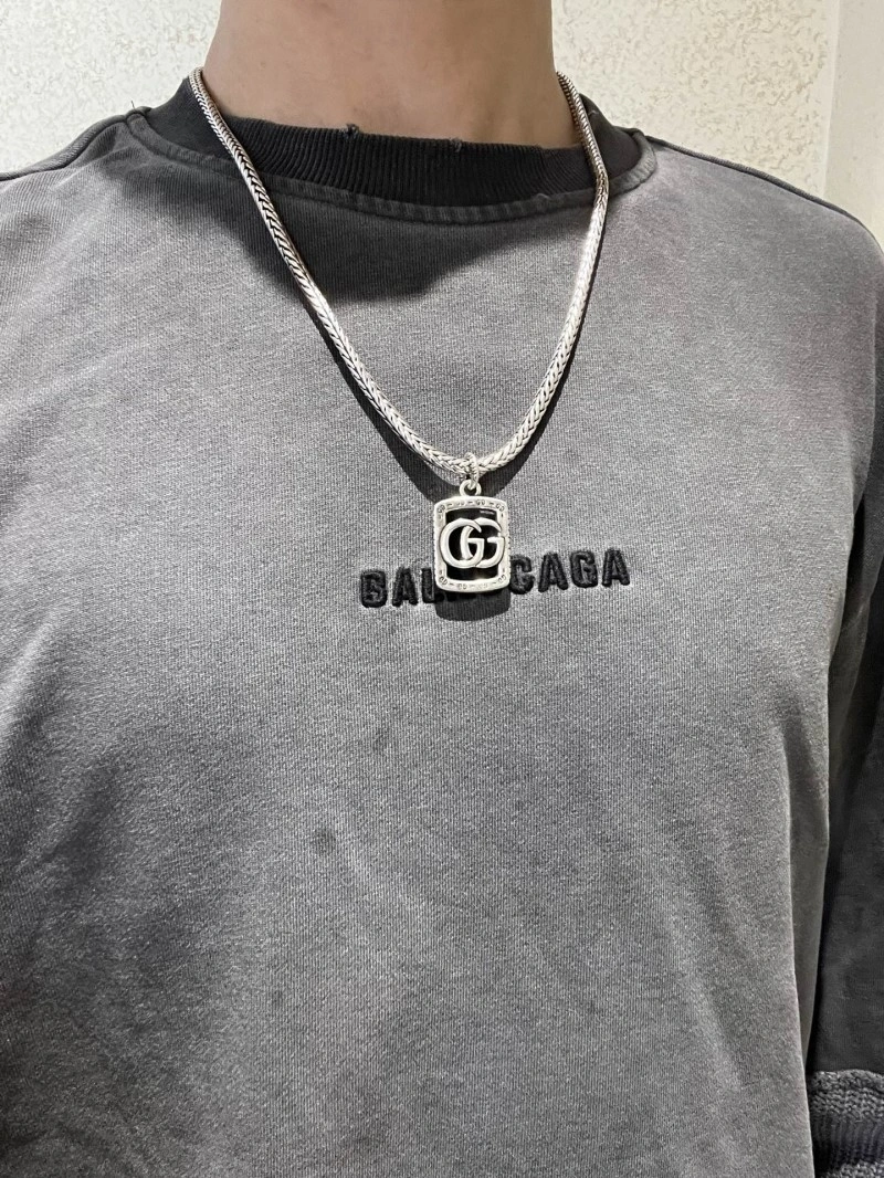 Snug Gucci Necklaces 242950