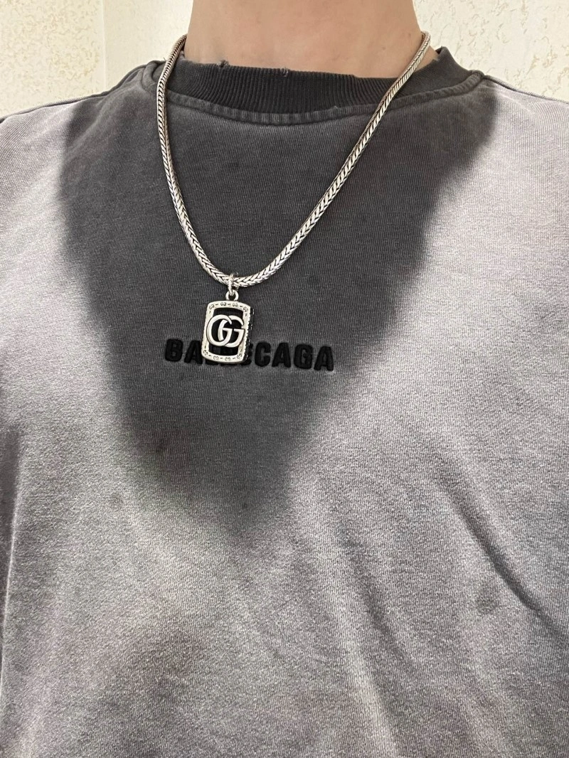 Snug Gucci Necklaces 242950