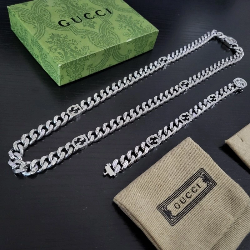 Attractive Gucci Necklaces 242952