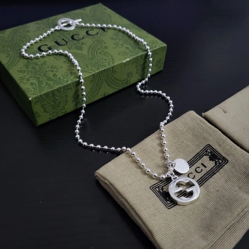 Sporty Gucci Necklaces 242949