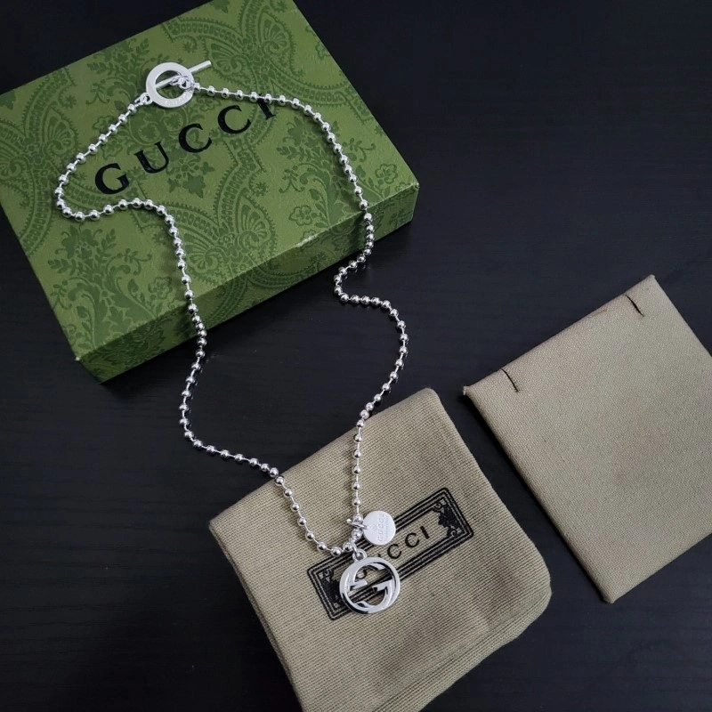 Sporty Gucci Necklaces 242949