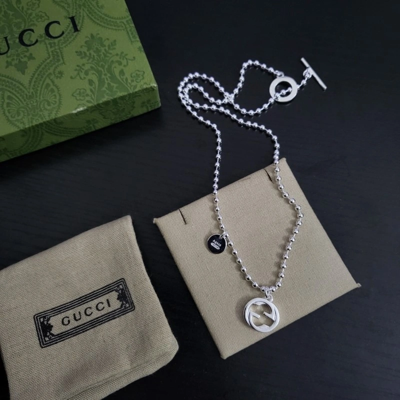 Sporty Gucci Necklaces 242949