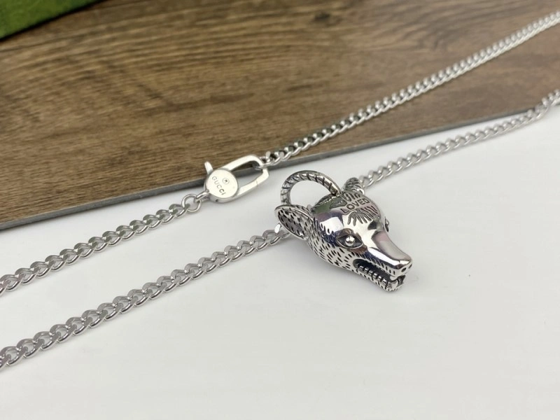 Versatile Gucci Necklaces 242938
