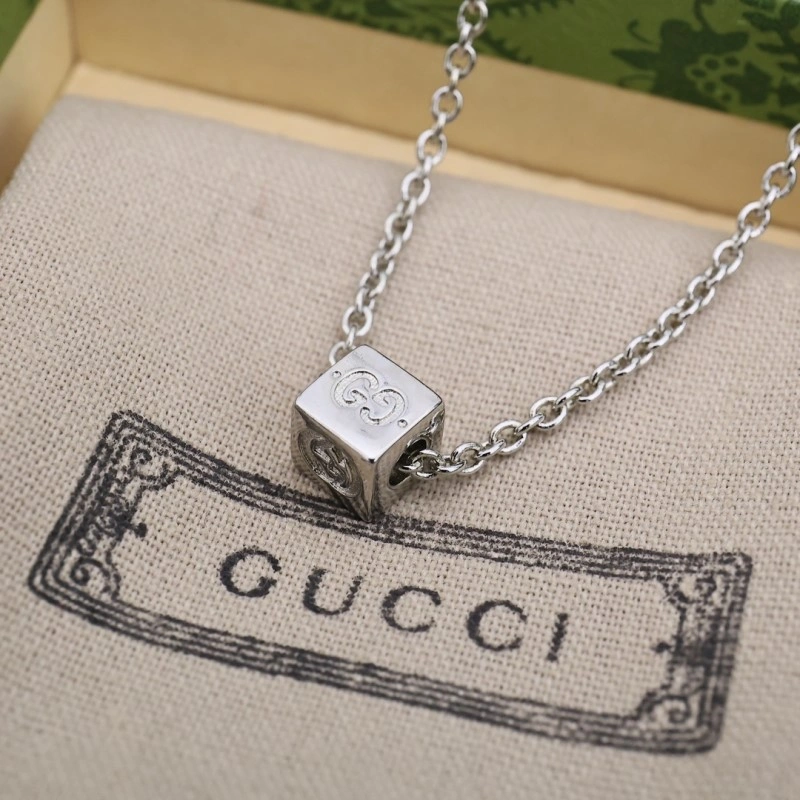 Gucci Necklaces HighQuality 242922