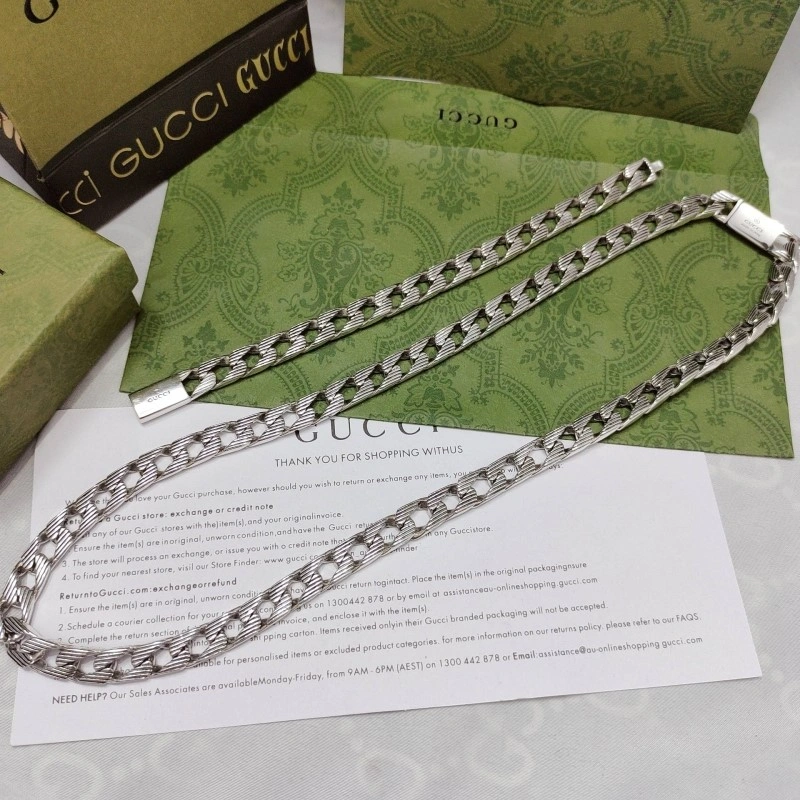 Stylish Gucci Necklaces 242920