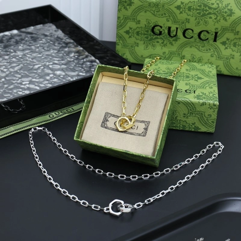 Gucci Necklaces Sleek 242909