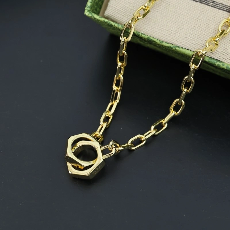 Gucci Necklaces Sleek 242909