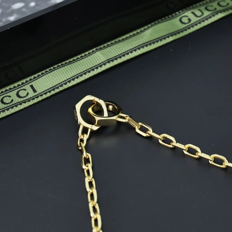 Gucci Necklaces Sleek 242909