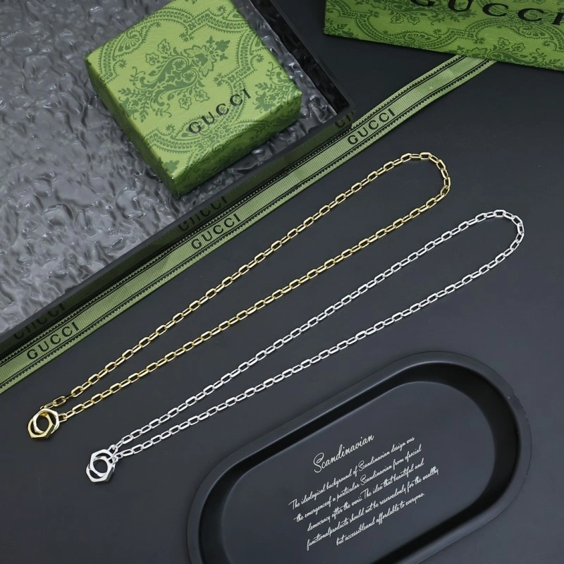 Gucci Necklaces Sleek 242909