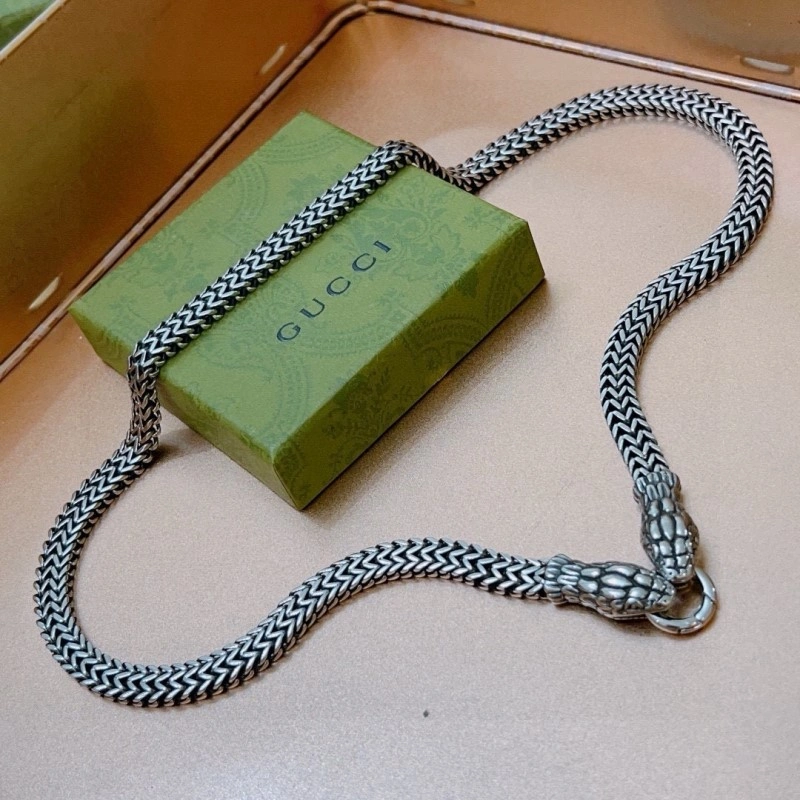 RelaxedFit Gucci Necklaces 242905