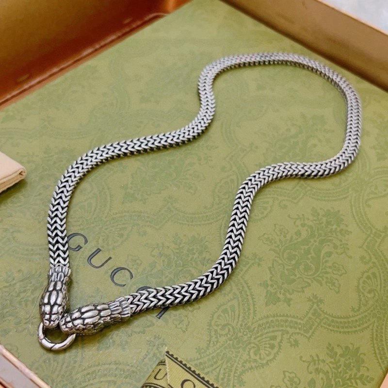 RelaxedFit Gucci Necklaces 242905